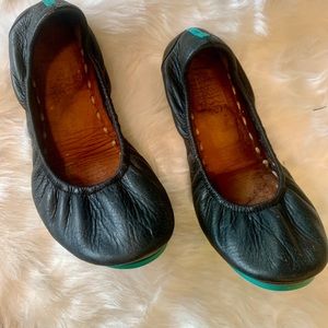 STEAL MY TIEKS! black size 6 💕PreLoved💕